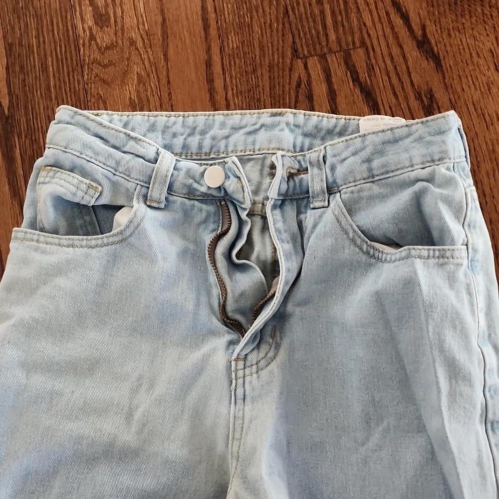 High Rise "Mom" Jeans - Picture 3 of 7